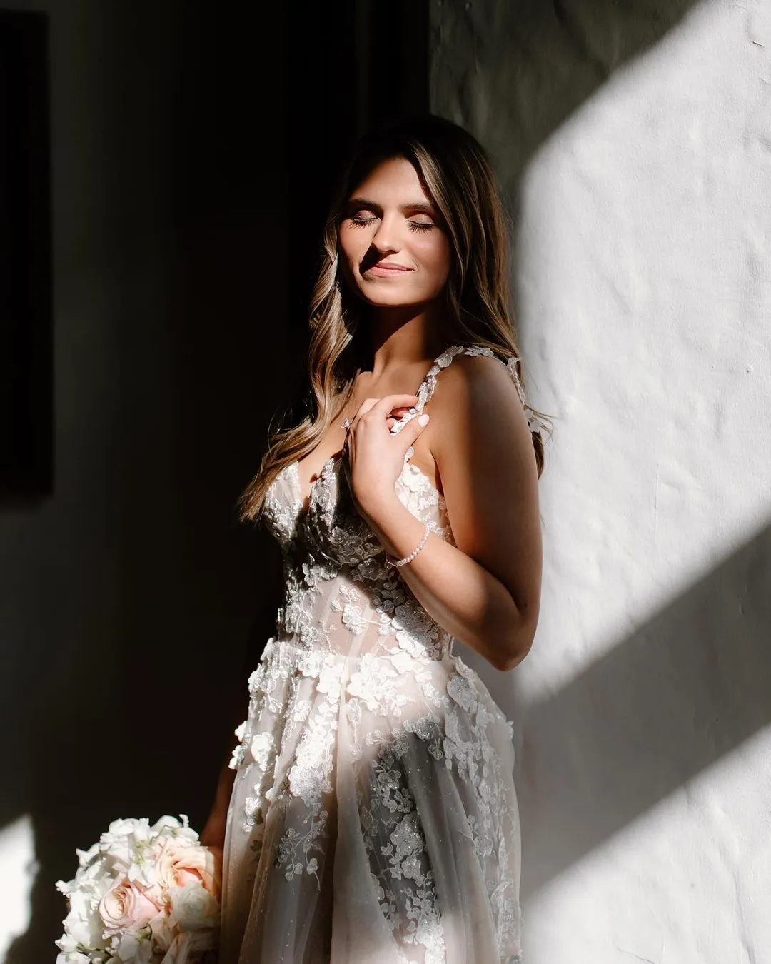 Fairy A Line Sweetheart Tulle Wedding Dresses with Appliques VK23061003